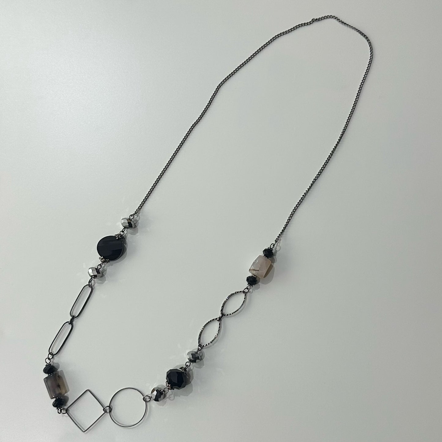 Monochrome Loop Necklace