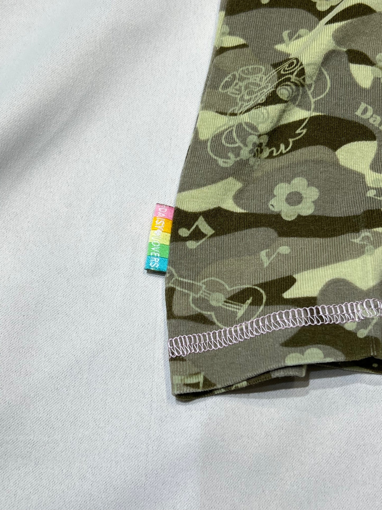 00s Daisy Lover Camo Tee