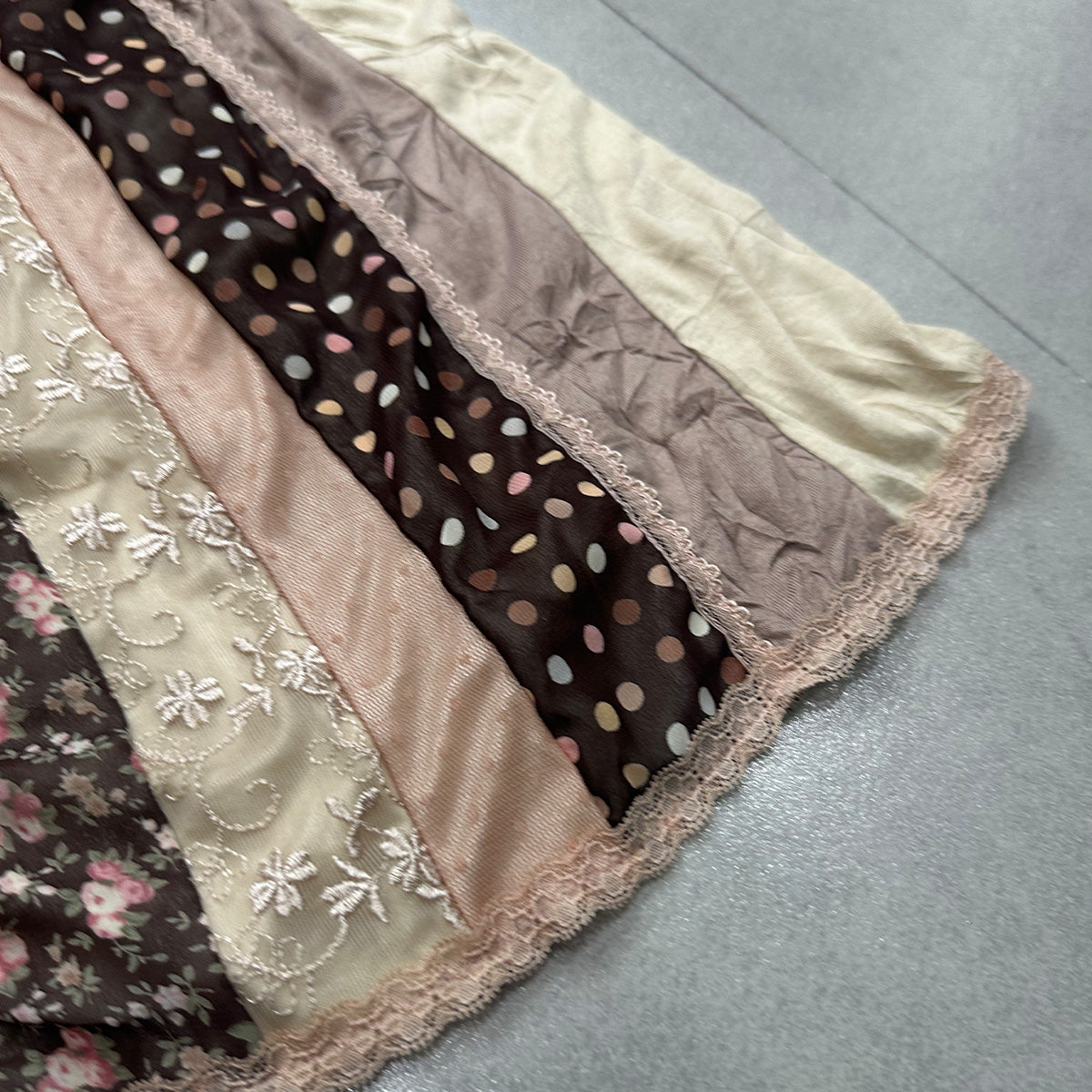 Splicing Pattern Camisole