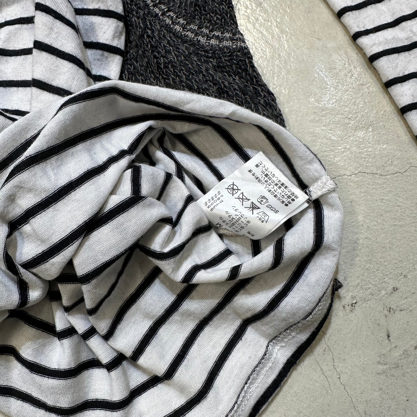 Set: Knit Outer & Long Sleeves Top