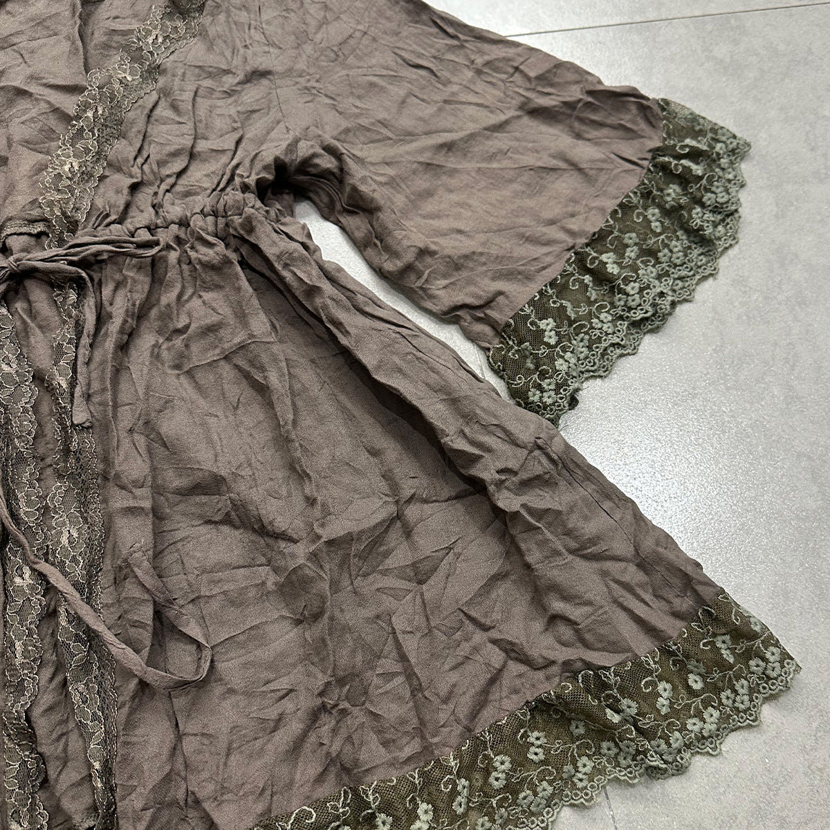 Lace Trim V-neck Cardigan