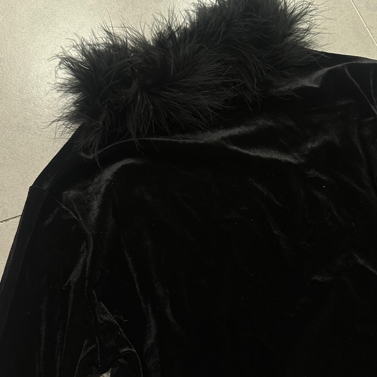 Fur Trim  Velvet Long Sleeves Top