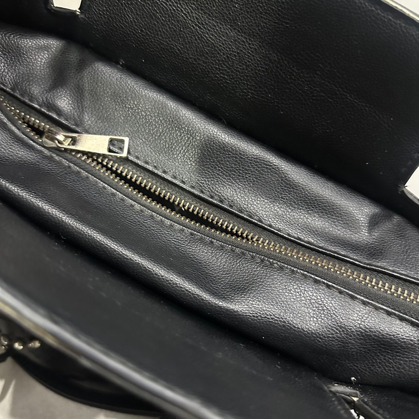 Skull Stone Leather Crossbag