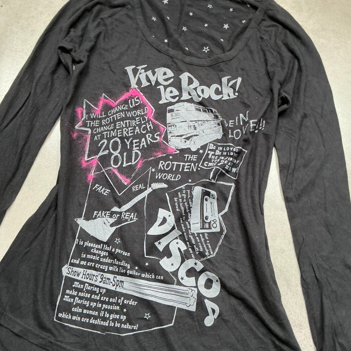 Graphic Long Sleeves Top