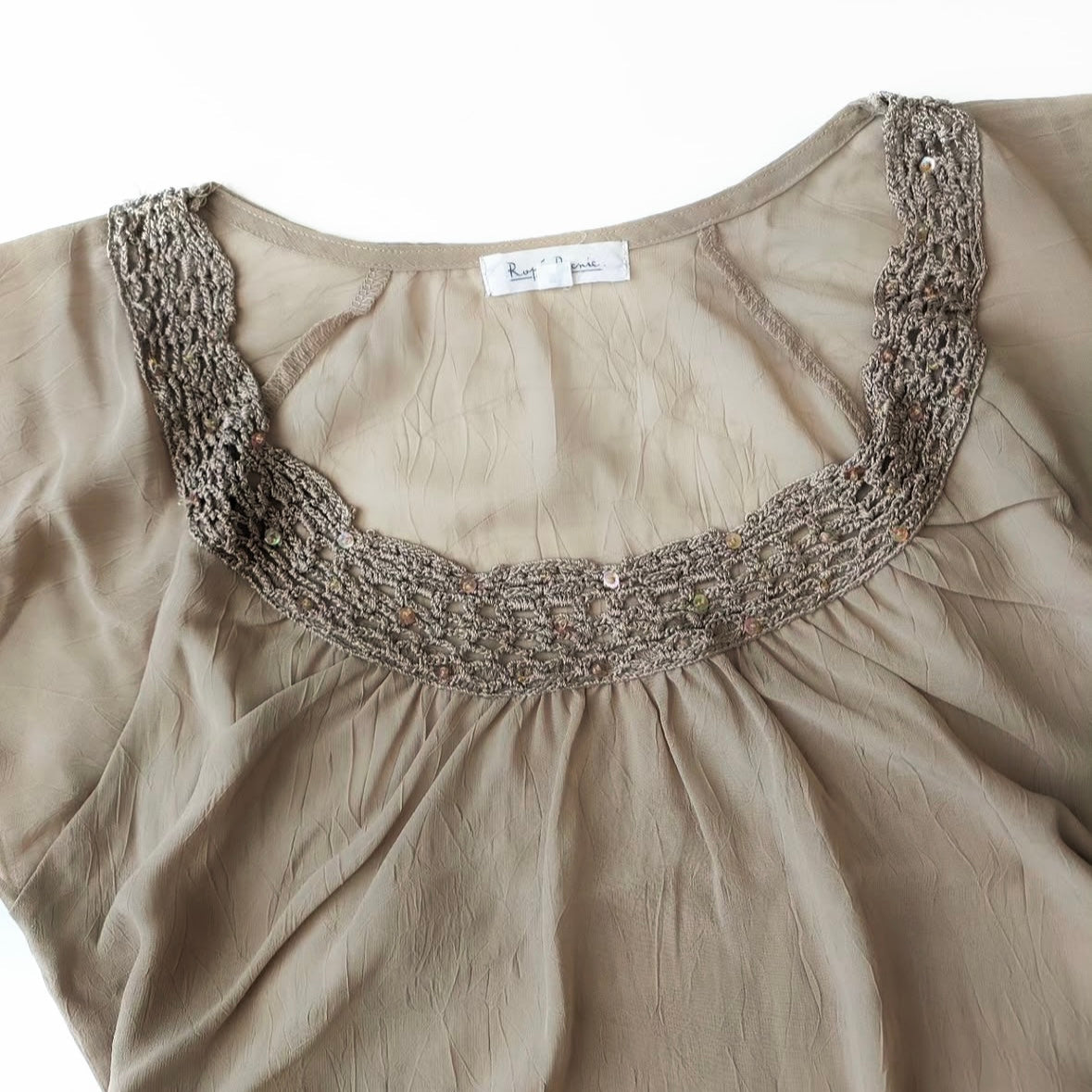 Knit Trim Mesh Short Sleeves Top