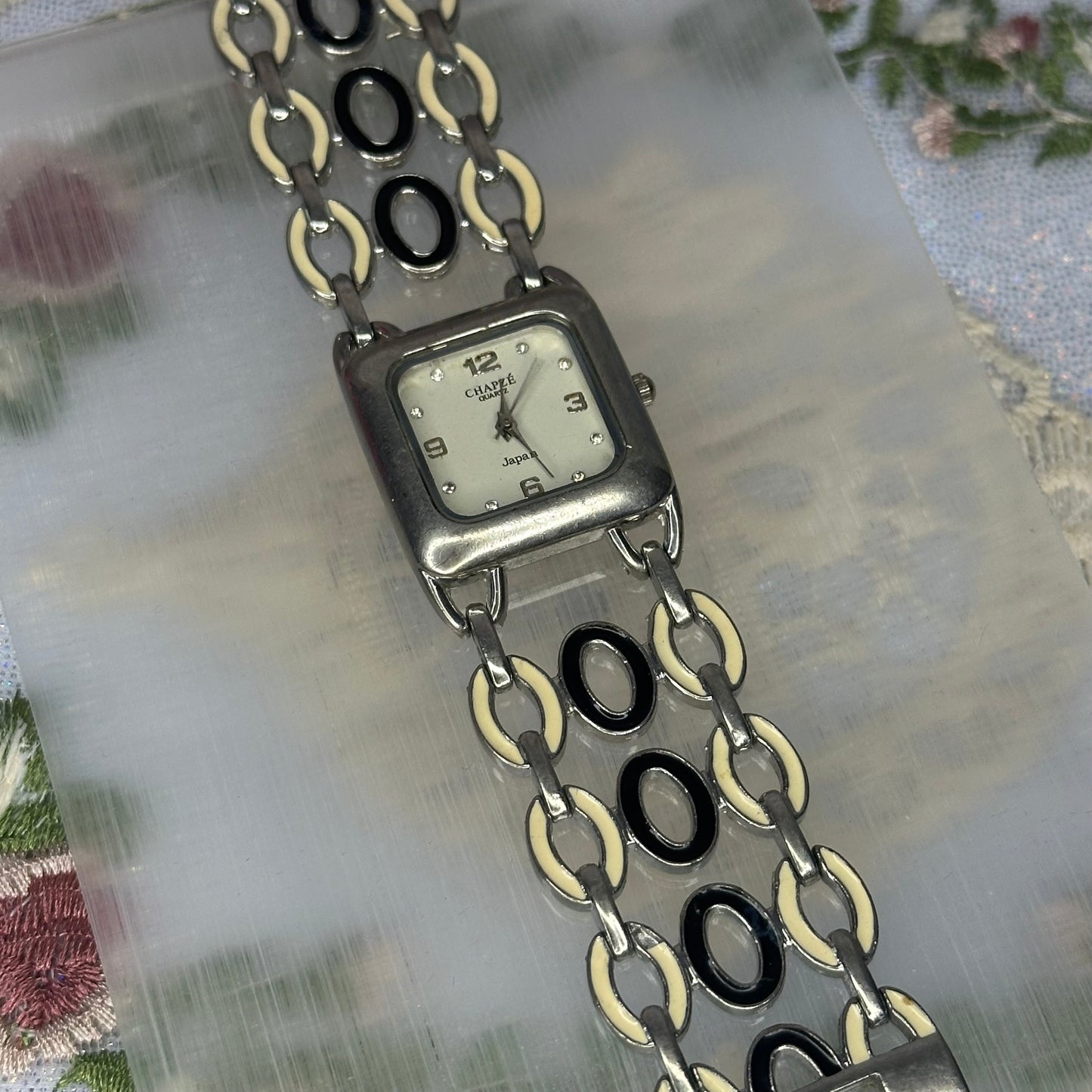 Chapze Quartz Bracelet Watch