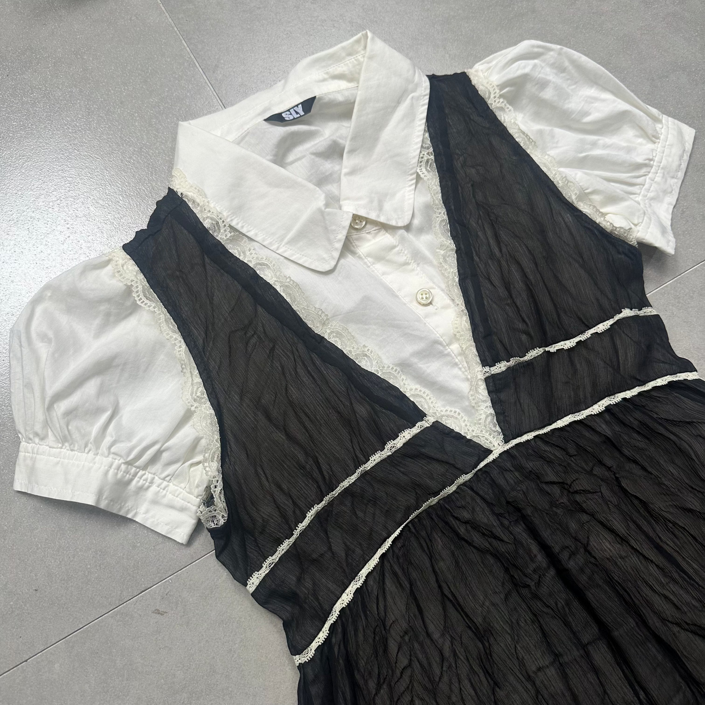 Set: Puff Sleeves Shirt + Lace Trim Vest Dress