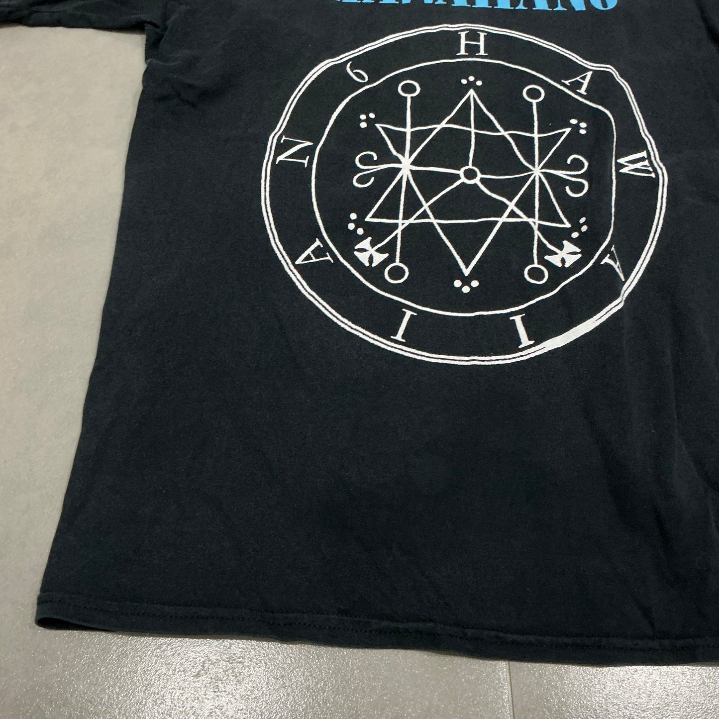 00s Hawaiian6 Ocult Symbol Graphic Tee