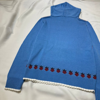 00s Betty’s Blue Knit Hoodies
