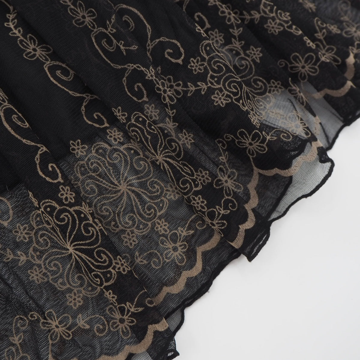 Mesh Layered Embroidaried Skirt