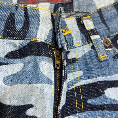 1990s Ozone Community Camo Jeans