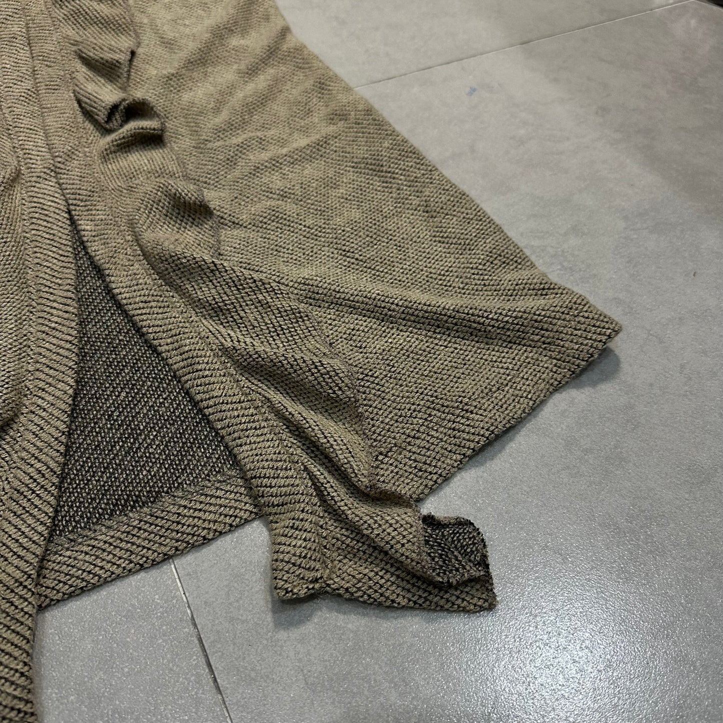 Ruffle Trim Double Knitting Vest Cardigan