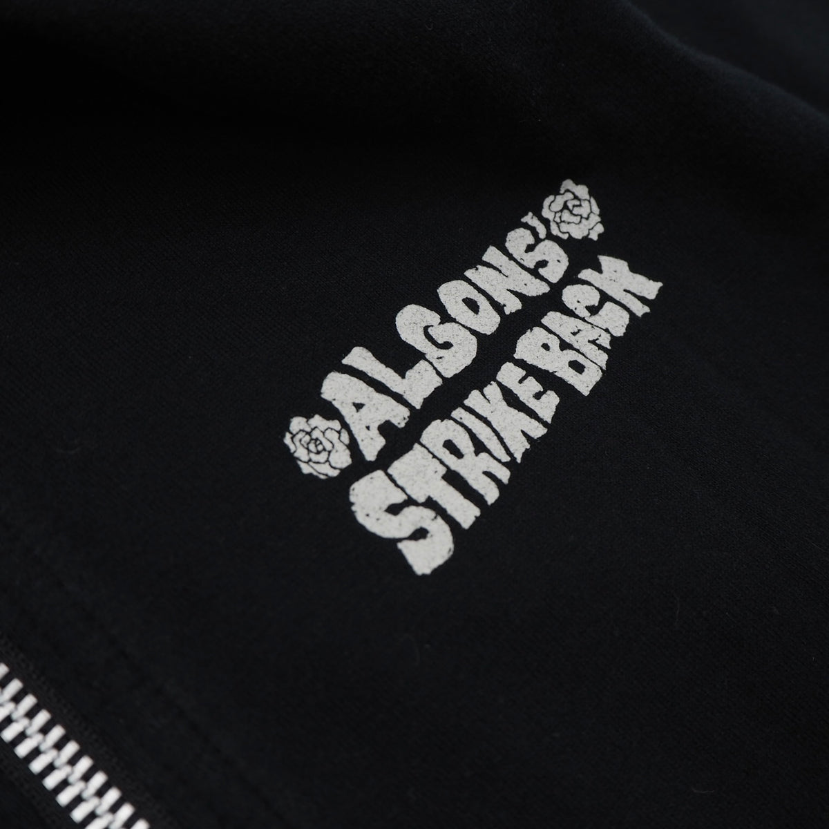 Algonquins Zip Up Top