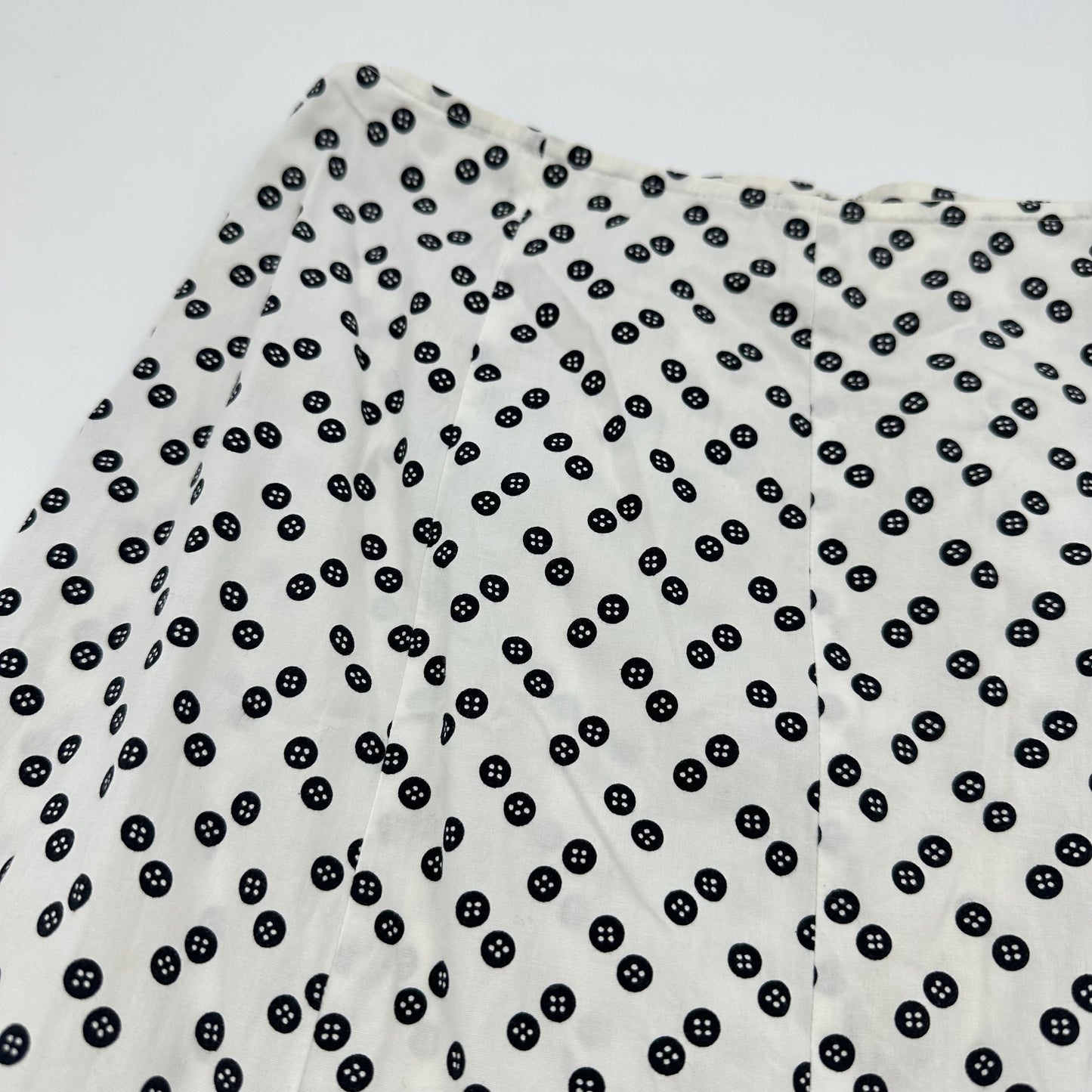Button Graphic Polka Dot Skirt