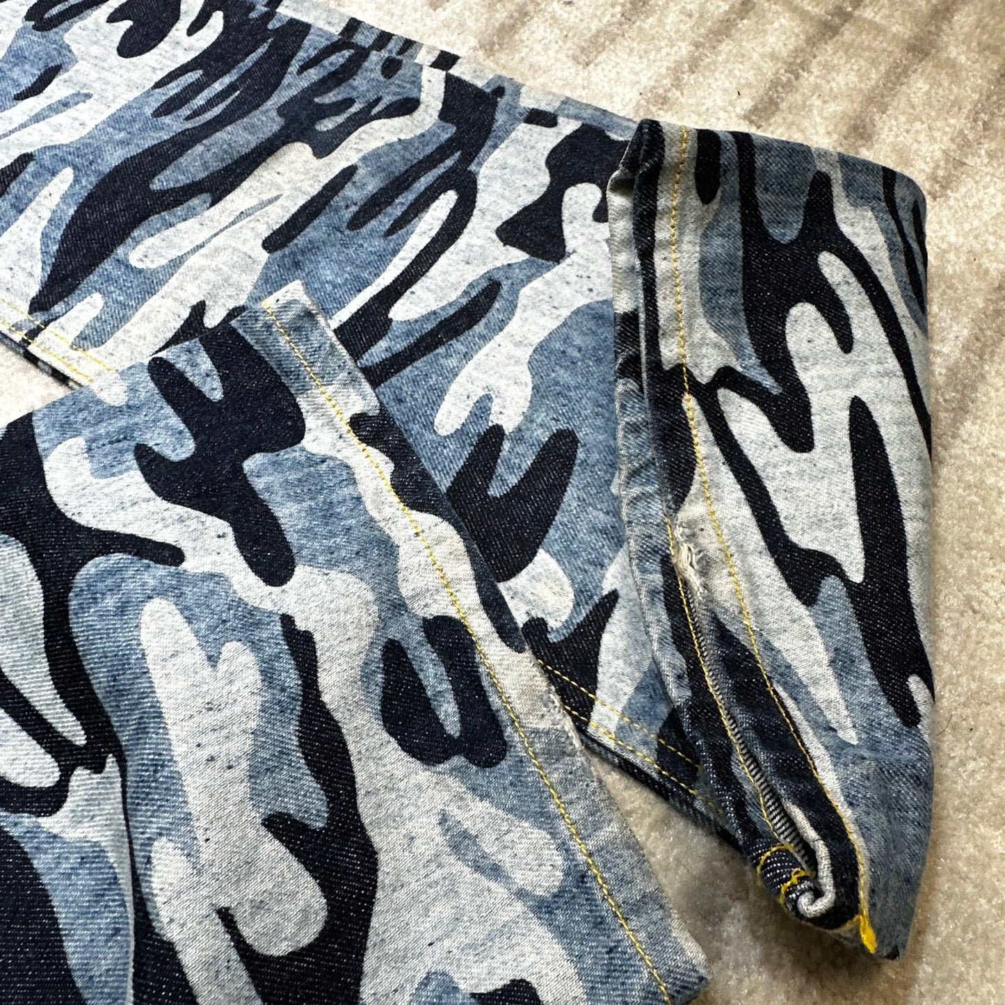 1990s Ozone Community Camo Jeans