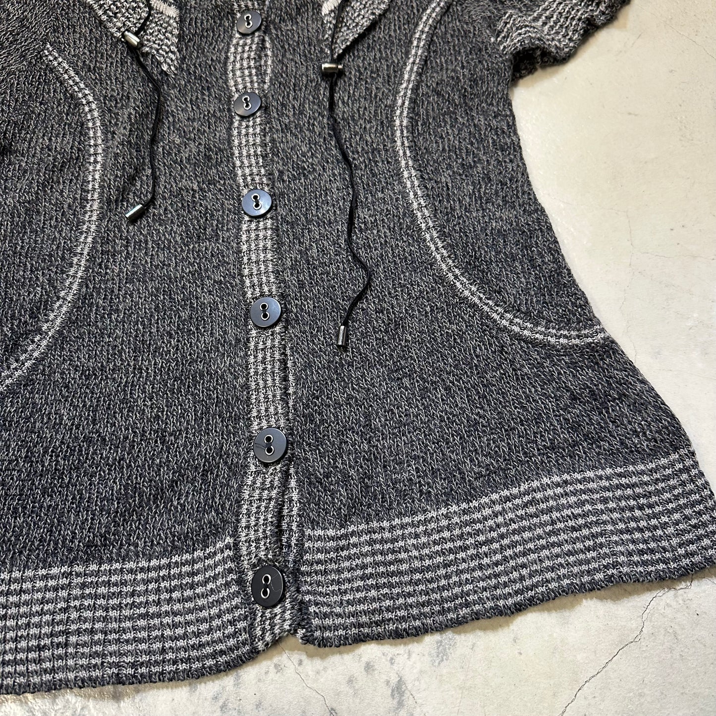 Set: Knit Outer & Long Sleeves Top