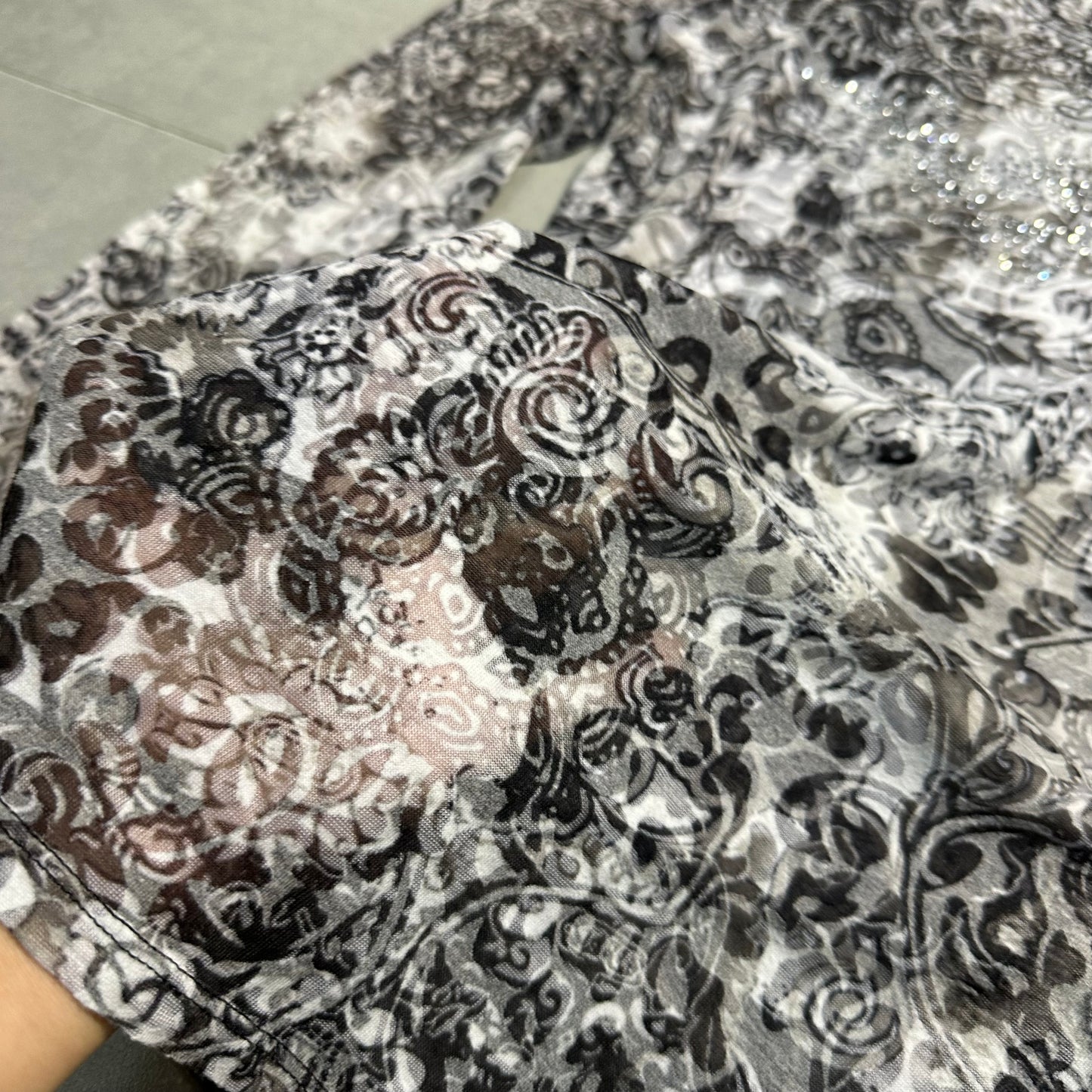 Mesh Floral Long Sleeves Top