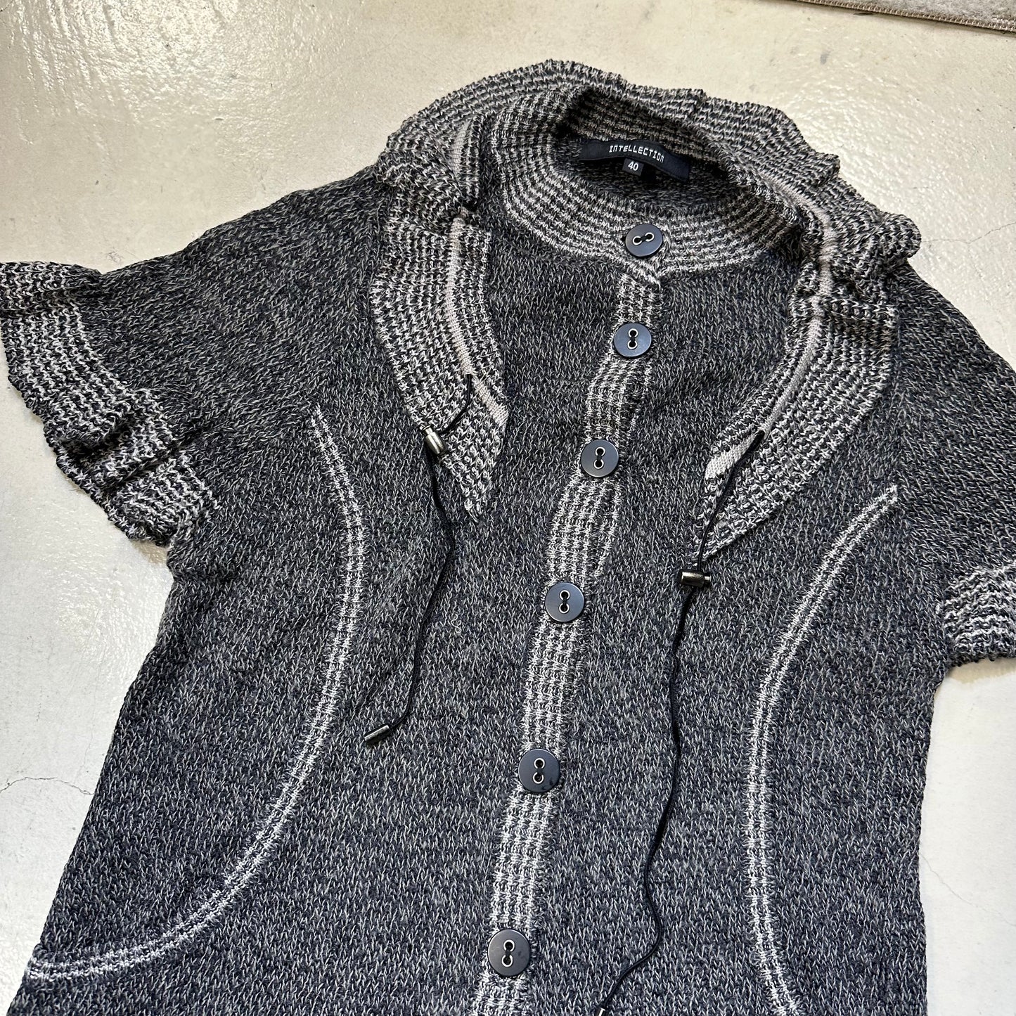 Set: Knit Outer & Long Sleeves Top