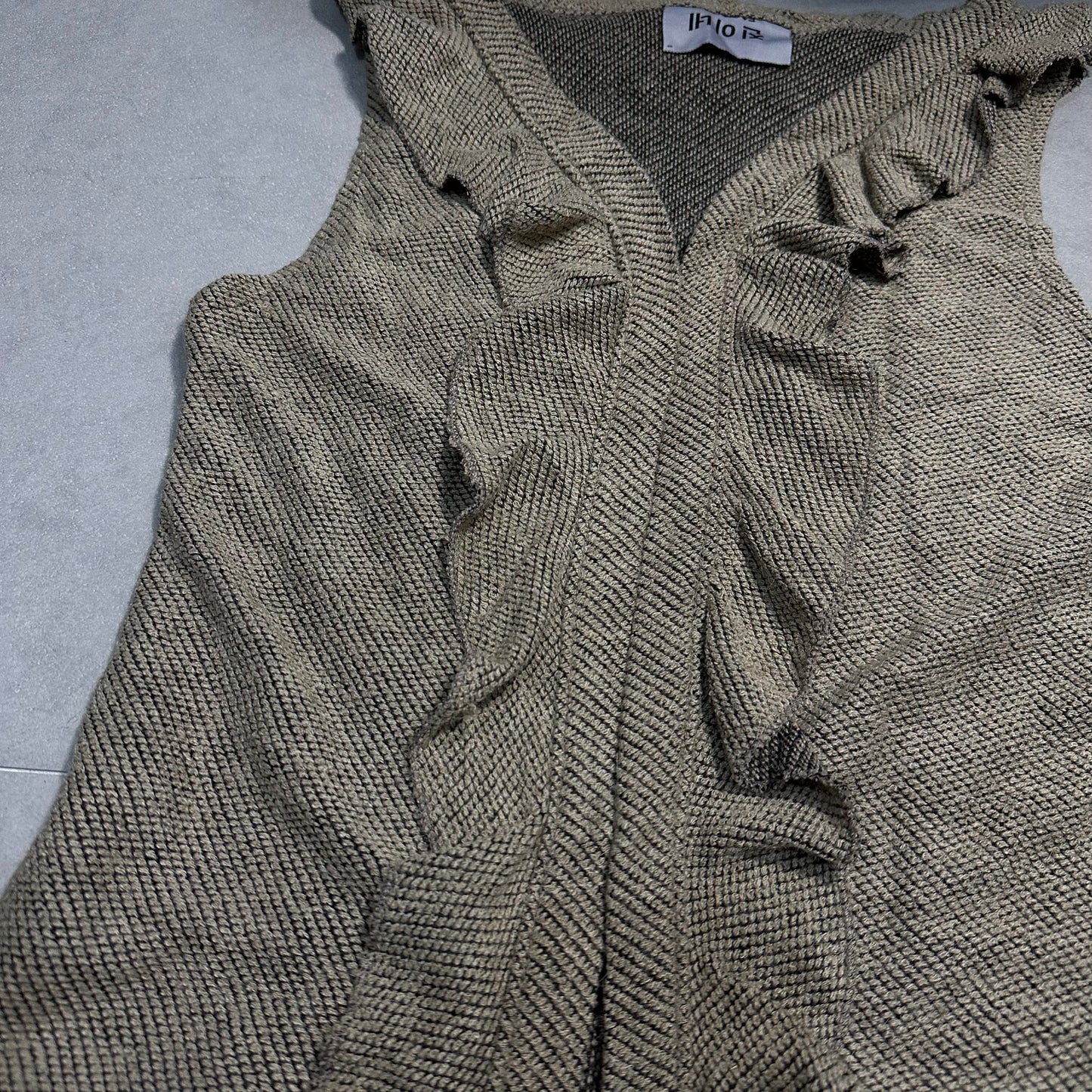 Ruffle Trim Double Knitting Vest Cardigan