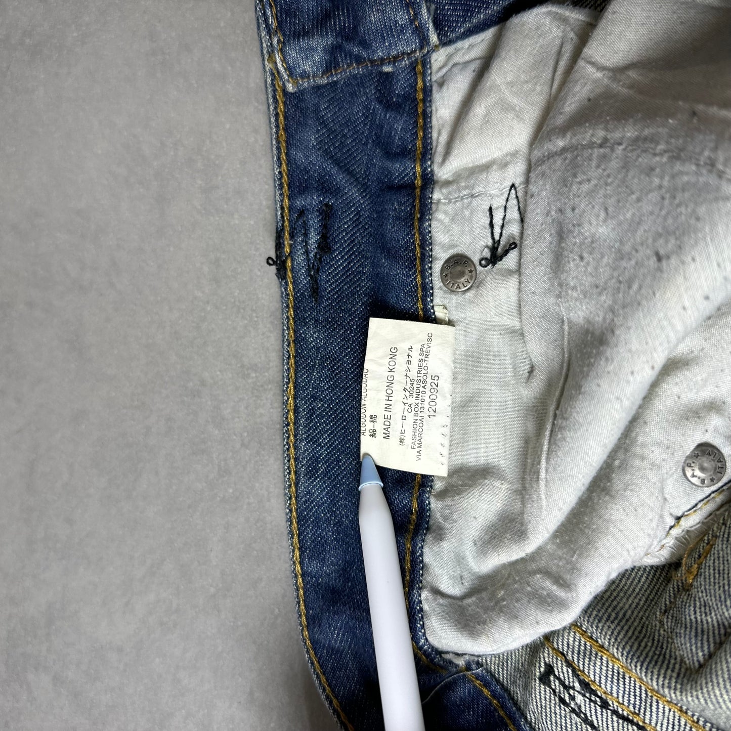 00s Replay Floral Bird Embroidery Straight Jeans (Hong Kong Made)