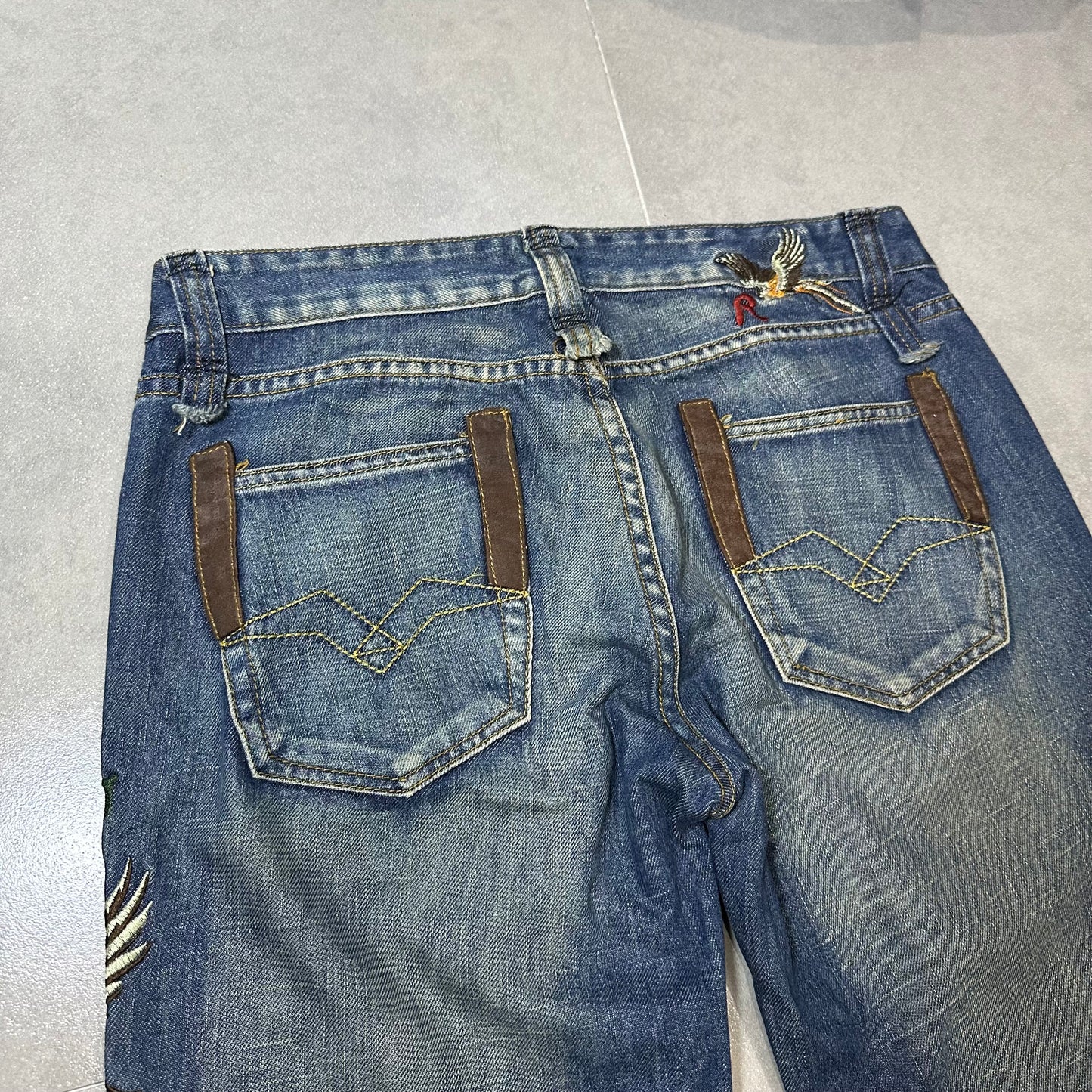 00s Replay Floral Bird Embroidery Straight Jeans (Hong Kong Made)