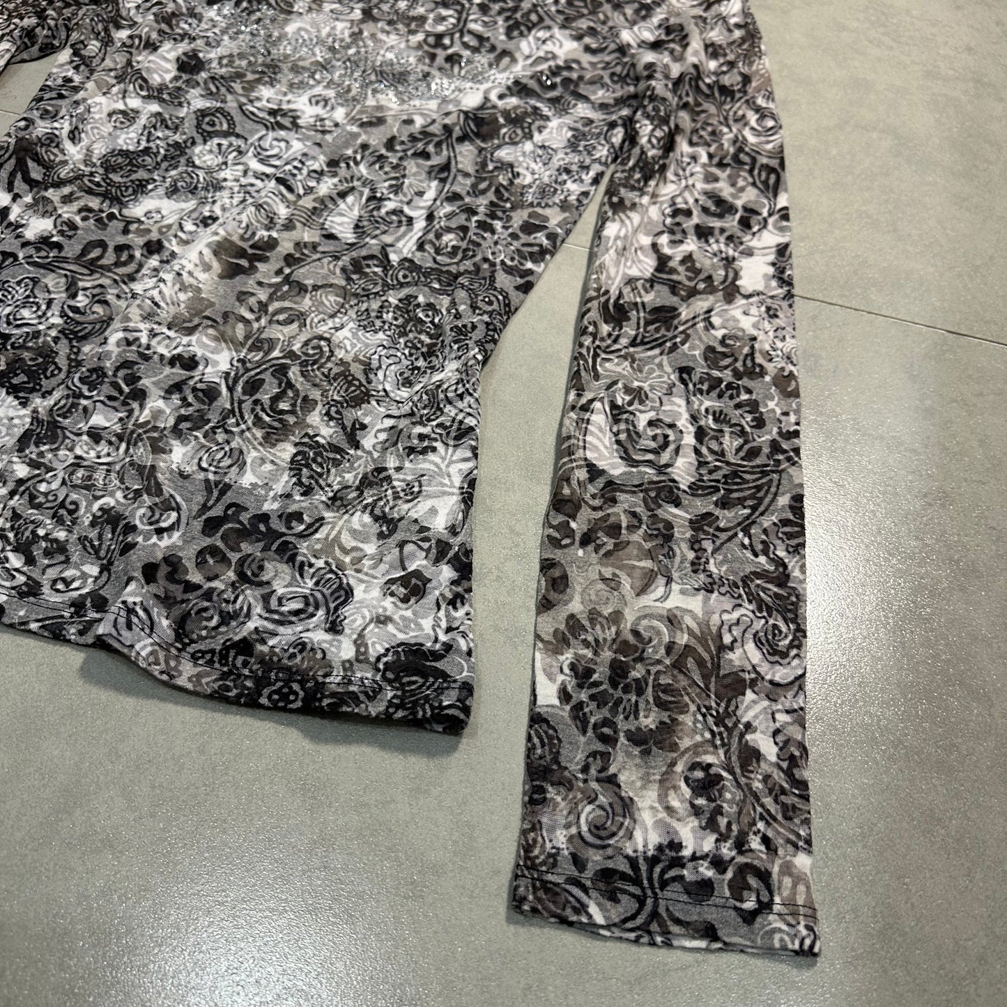 Mesh Floral Long Sleeves Top