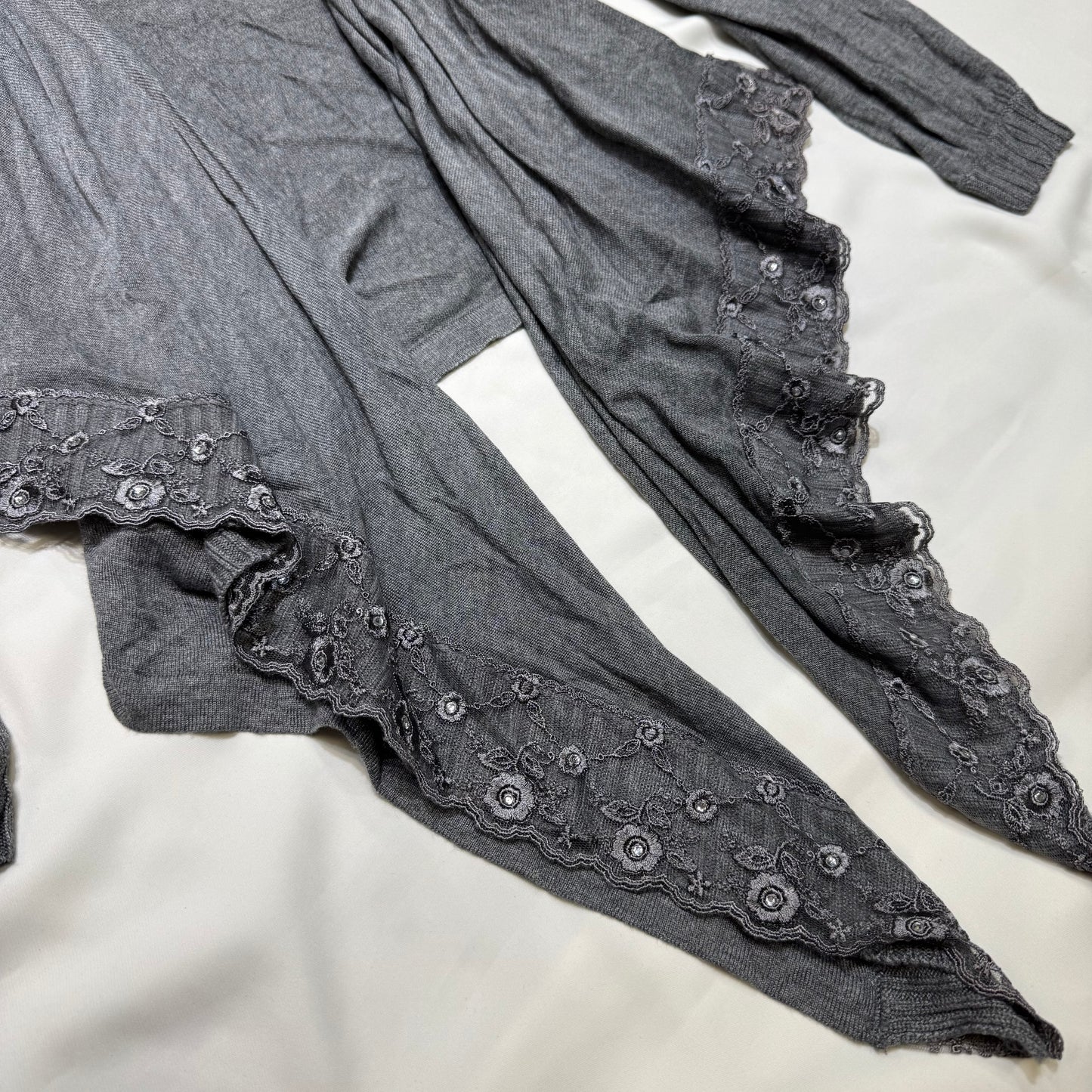 Axes Femme Cardigan BNWT