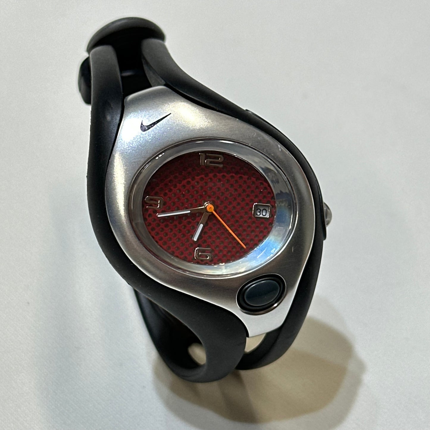 2000s Nike WR0078 Plastic Quartz Analog Unisex Watch