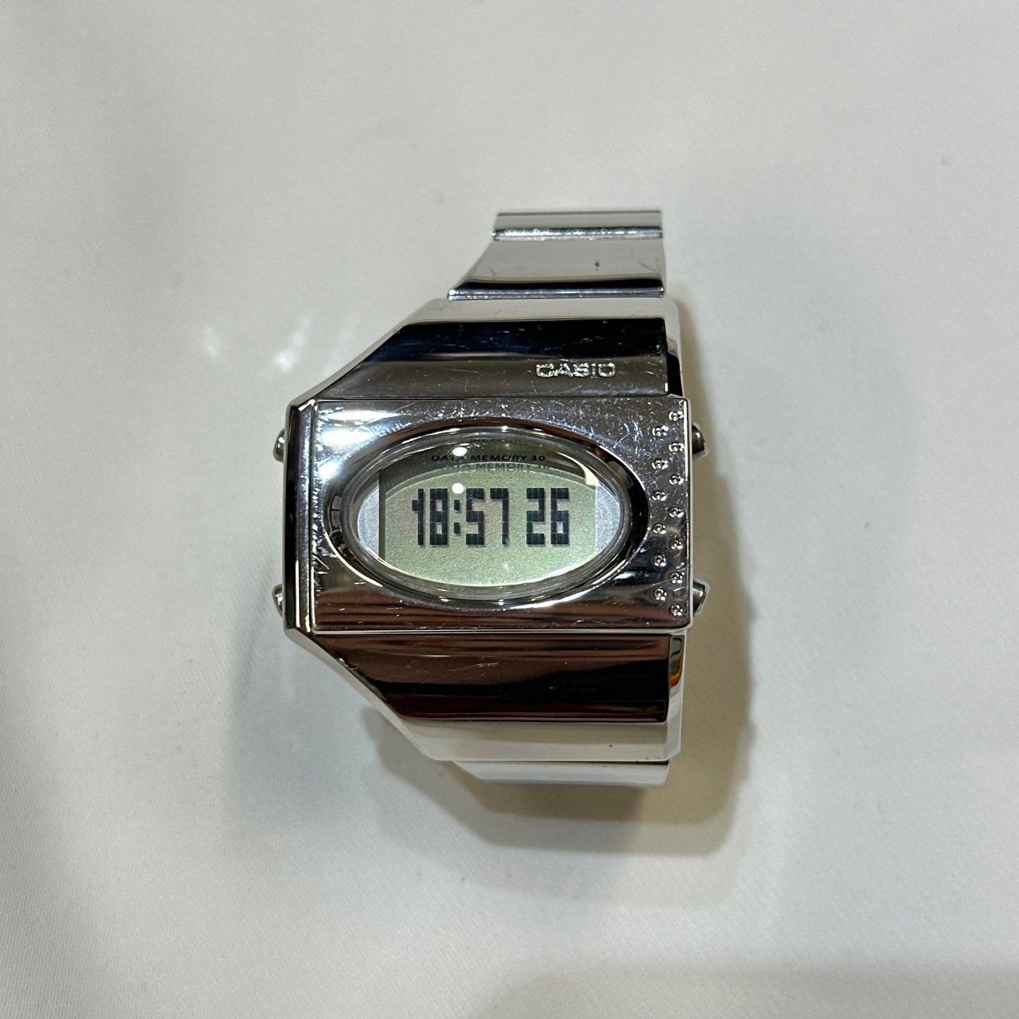 Rare Vintage Casio ME-100 United Future Organization Watch Tomato Module 1672