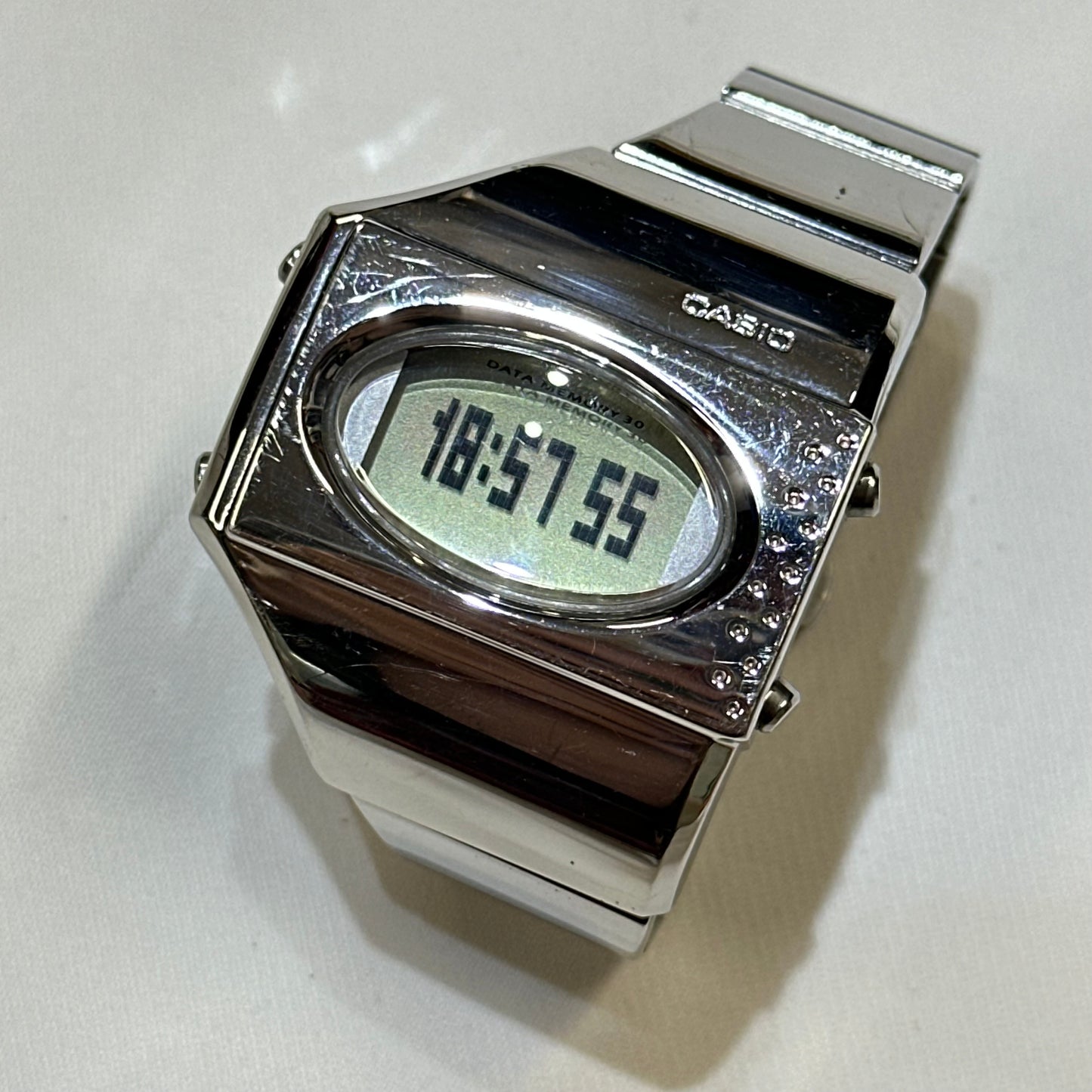 Rare Vintage Casio ME-100 United Future Organization Watch Tomato Module 1672