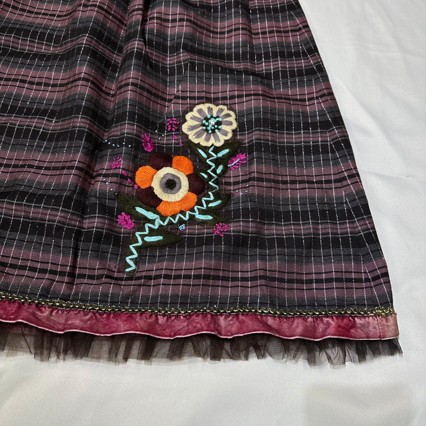 Floral Embroidery Plaid Midi Skirt