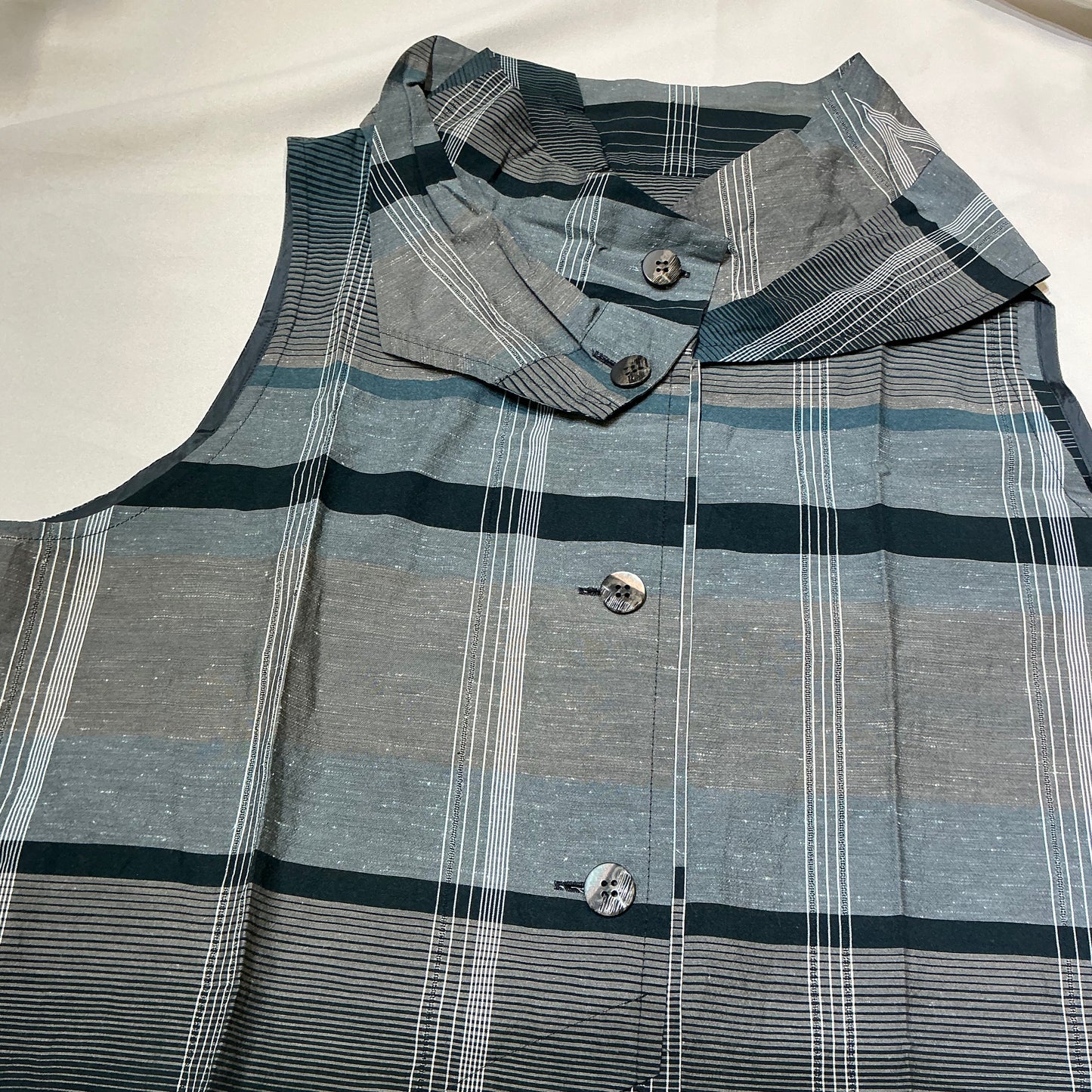 Plaid A-line Sleevesless Shirt