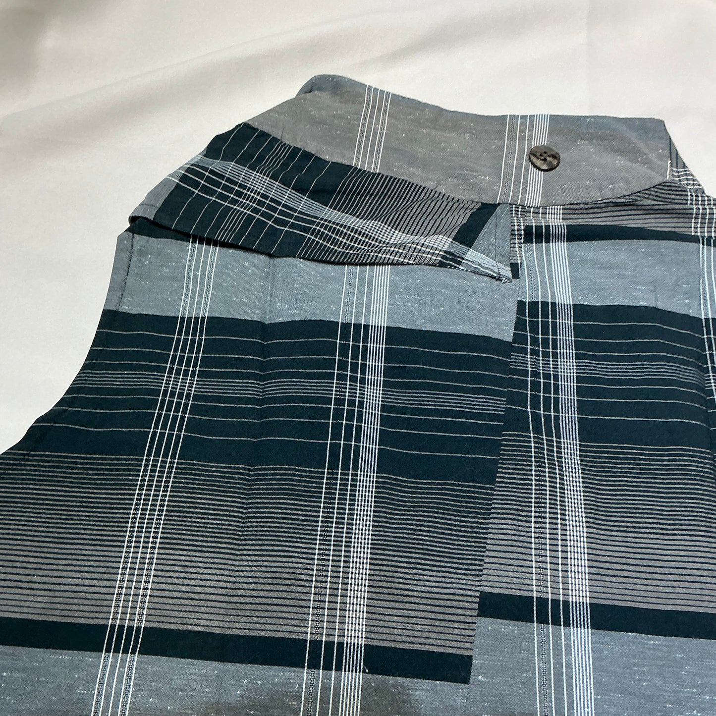 Plaid A-line Sleevesless Shirt